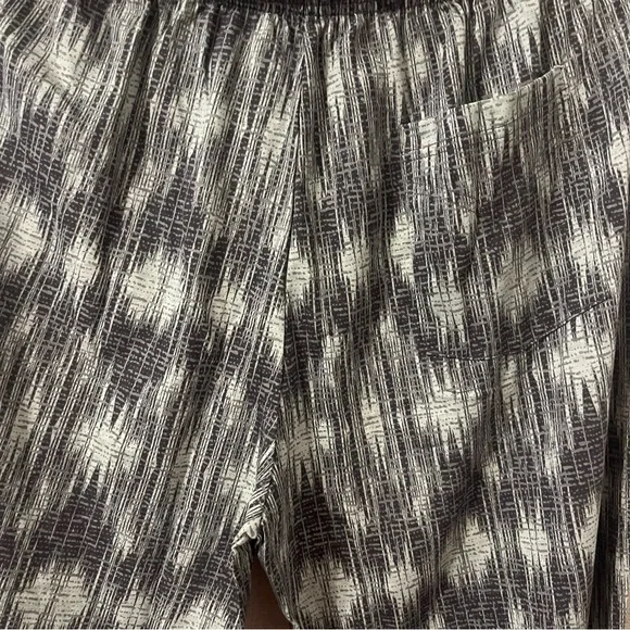 NWT Men’s Frye Flannel Print Notched Set Sleep Wear